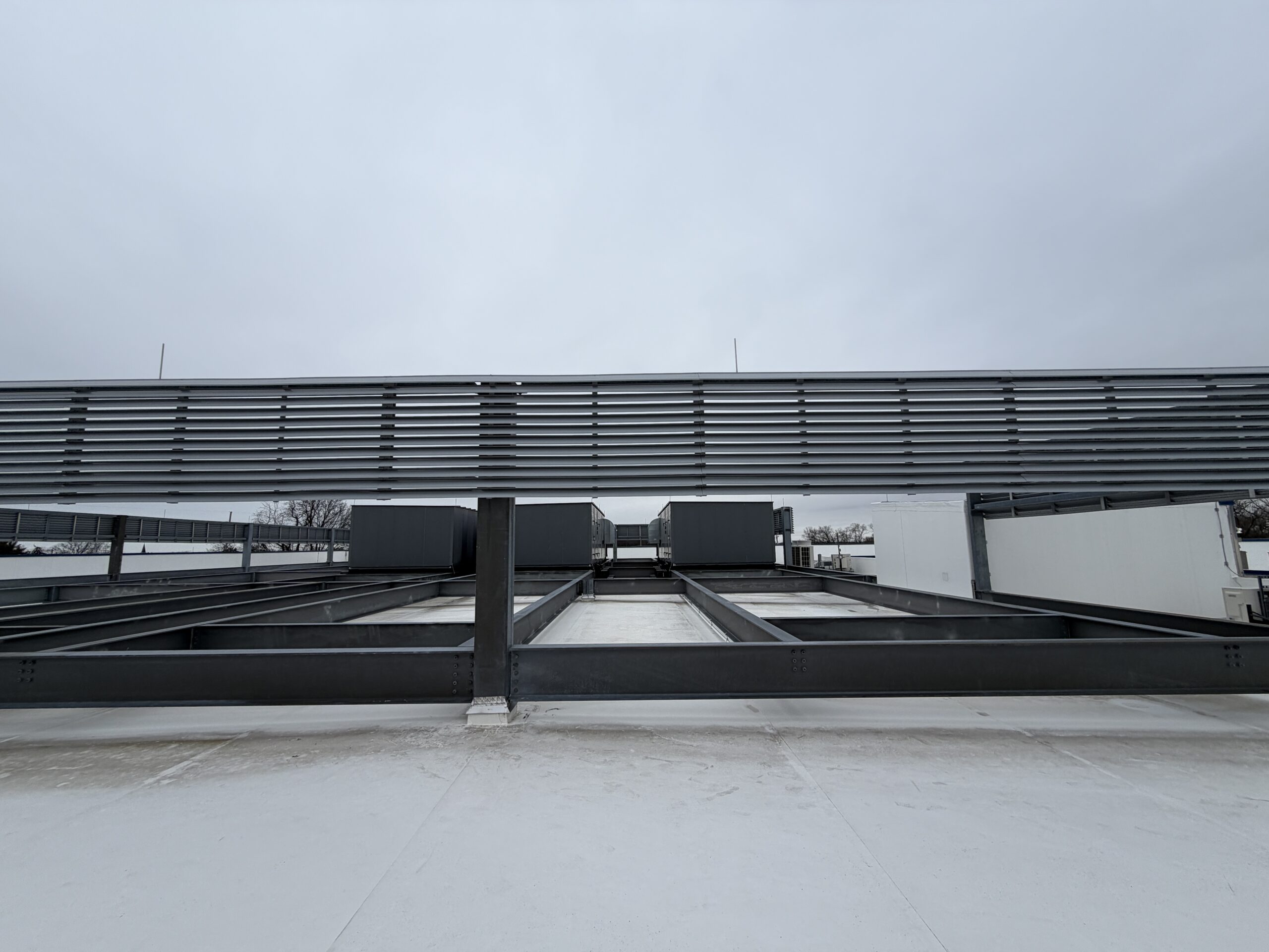 NJFX wind-resistant screening bars rated to withstand 155mph Category 5 hurricane conditions